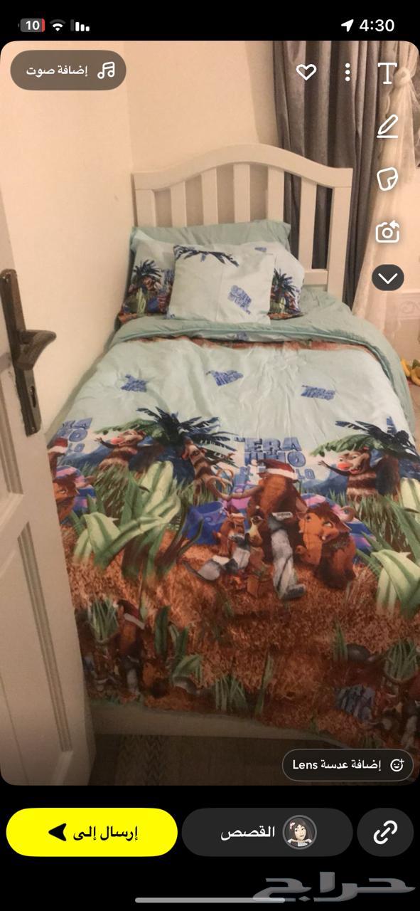 Single bed with sponge64396783096449110