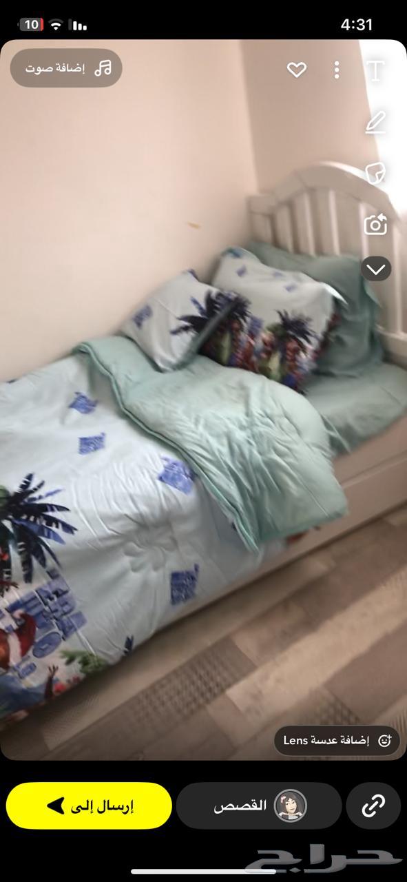 Single bed with sponge64396783096449111