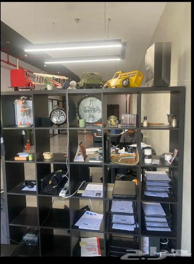 اثاث مكتبي متفرق للبيع64399466384386113