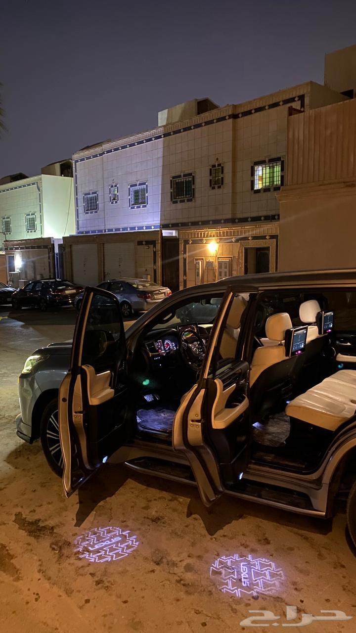 Lexus 2016 Full Option SUV with 2020 Original Trailer63618149405443112