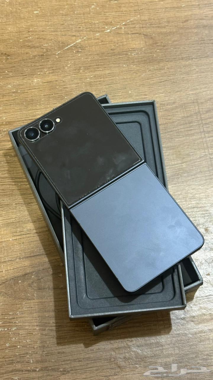 للبيع جالكسي Z FLIP764400327786625111