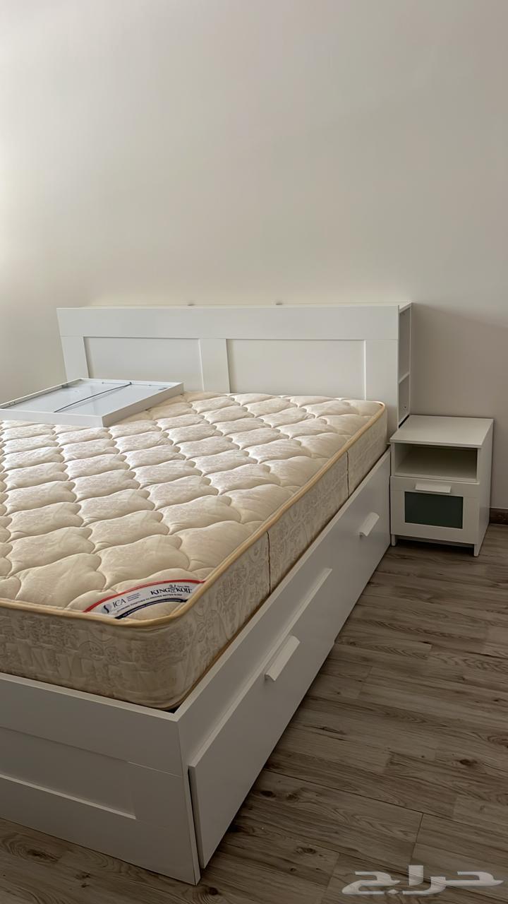 للبيع سرير ايكيا مقاس 200 18064395601094147110