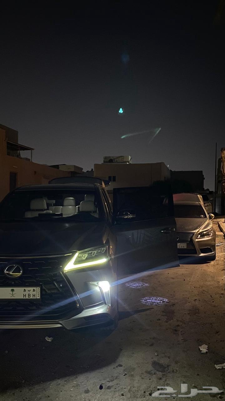 Lexus 2016 Full Option SUV with 2020 Original Trailer63618149405443113