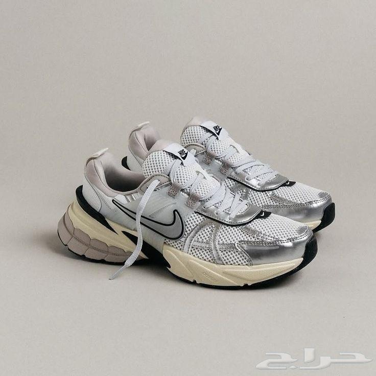 NIKE V2K64368382744066110