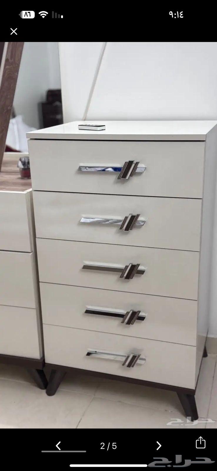 Bed, tables, and dresser64397659001345113