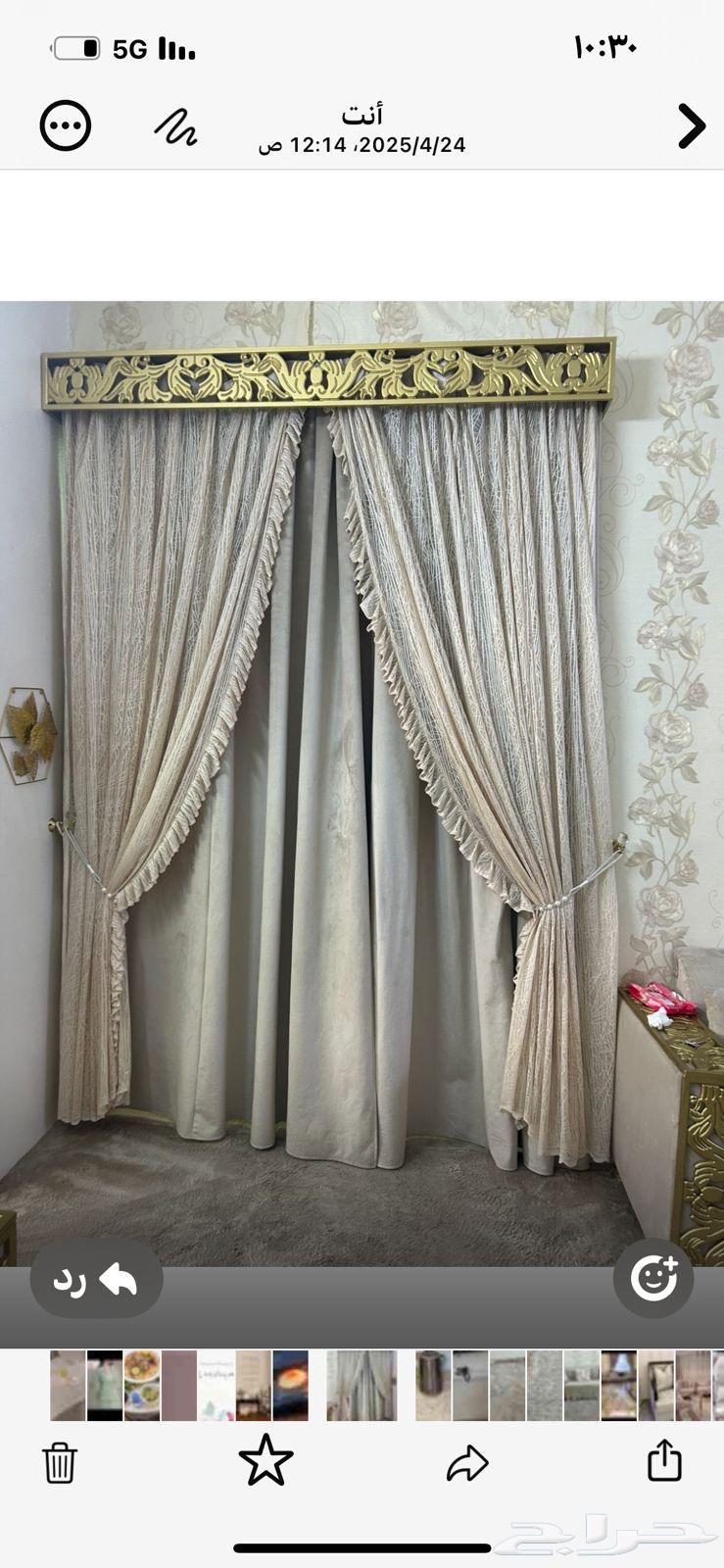 Curtain and chandeliers64399661796993110