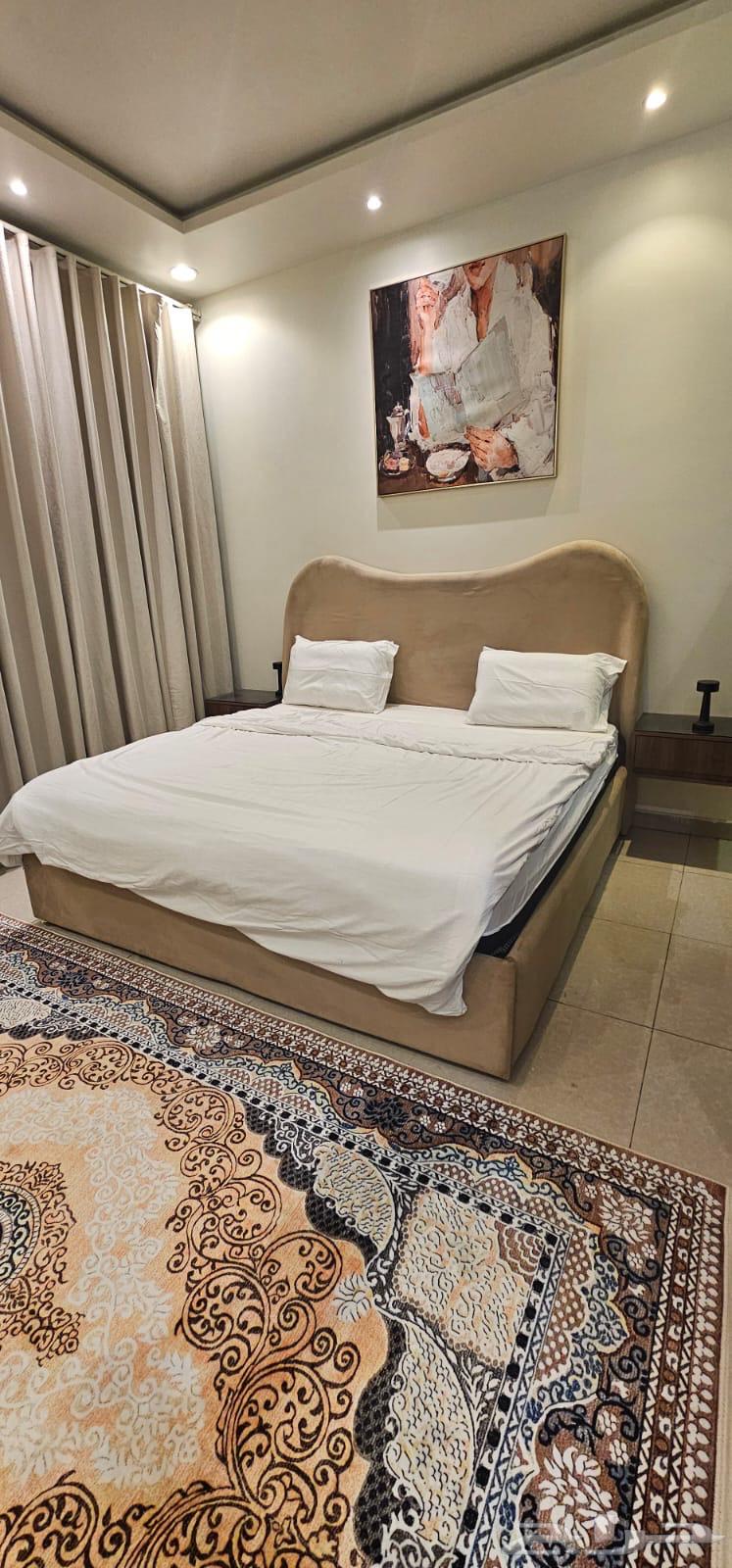 للبيع غرفة نوم نظيفه سرير ومرتبه وتسريحه64396088775937110