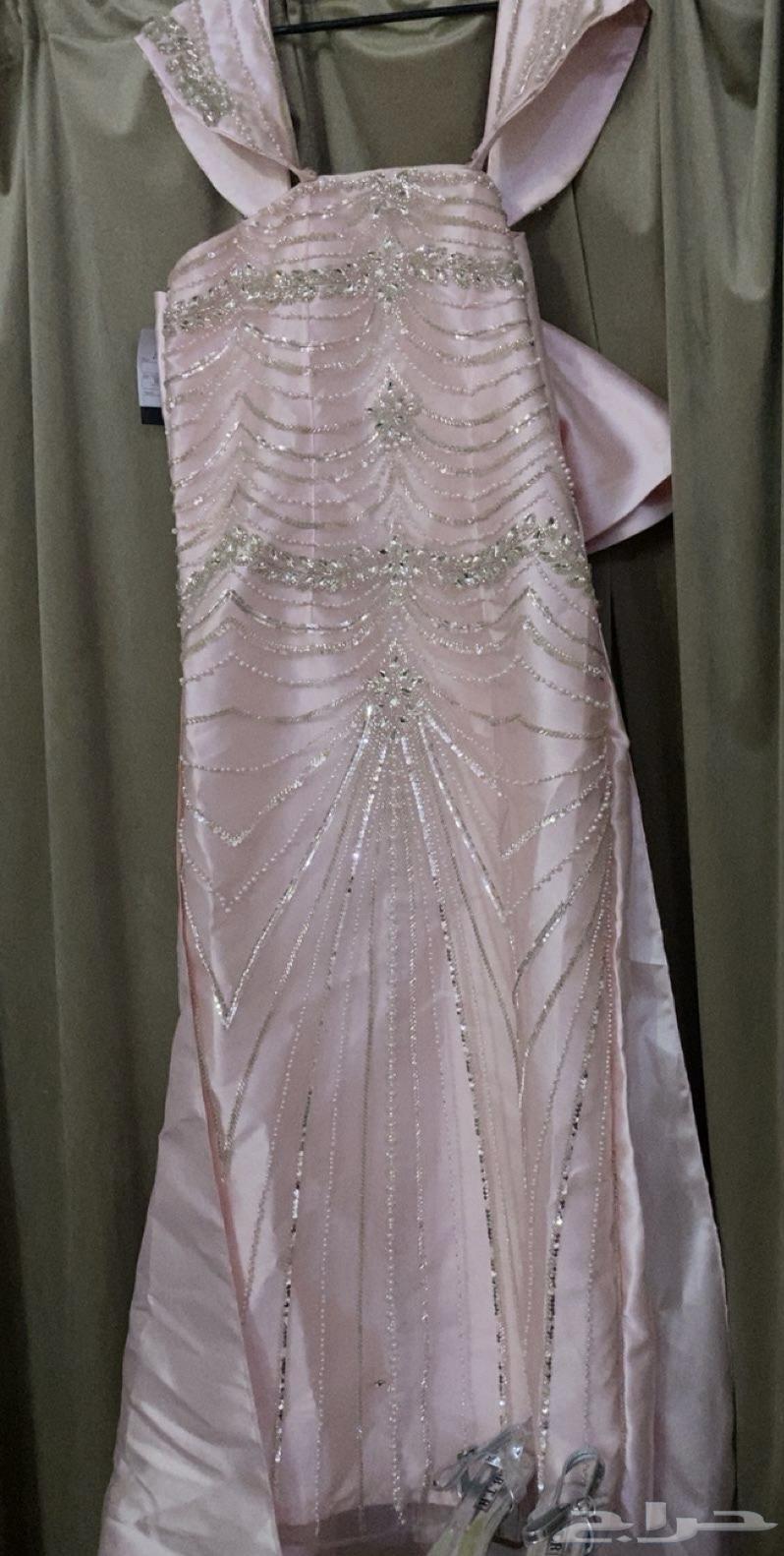 فستان نظيف وجديد أتلبس اربعه ساعات فقط ب30064396783116419110