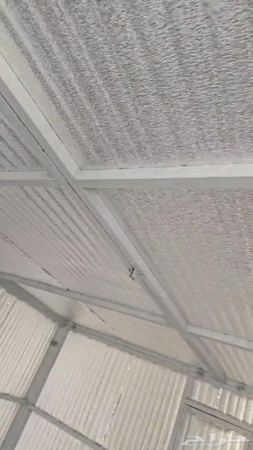 صندقه غرفه مع العازل للبيع64379544617346113