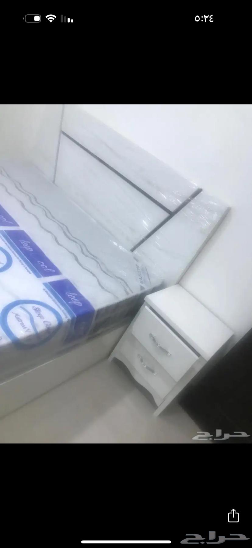 غرفة نوم مودرن بحاله ممتازه64393362538241113