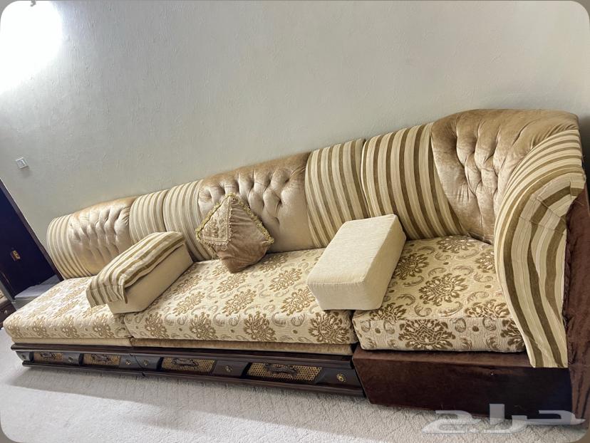 مجلس كامل وكنب صاله للبيع64379544600833114