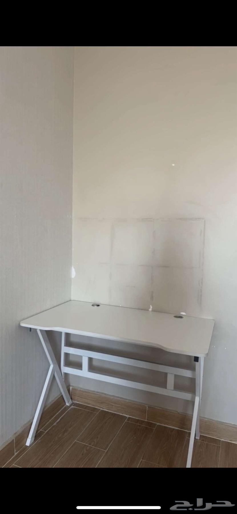 Gaming table64400272649603111