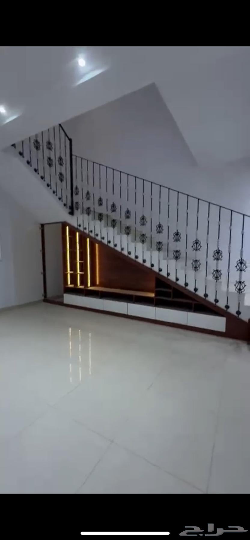 شقه دورين درج صاله مستخدمه الحزم الرياض63614093937794111