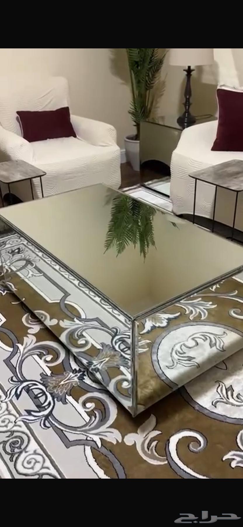 Very very clean tables64398465240449112