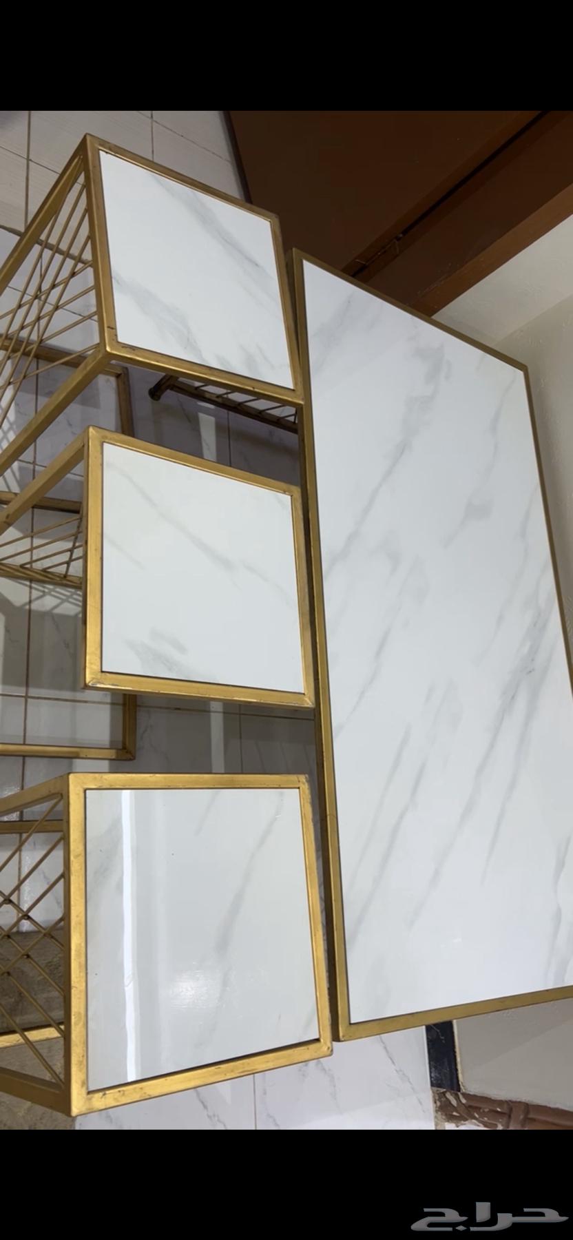 طاولة للبيع جديده64393652265346110