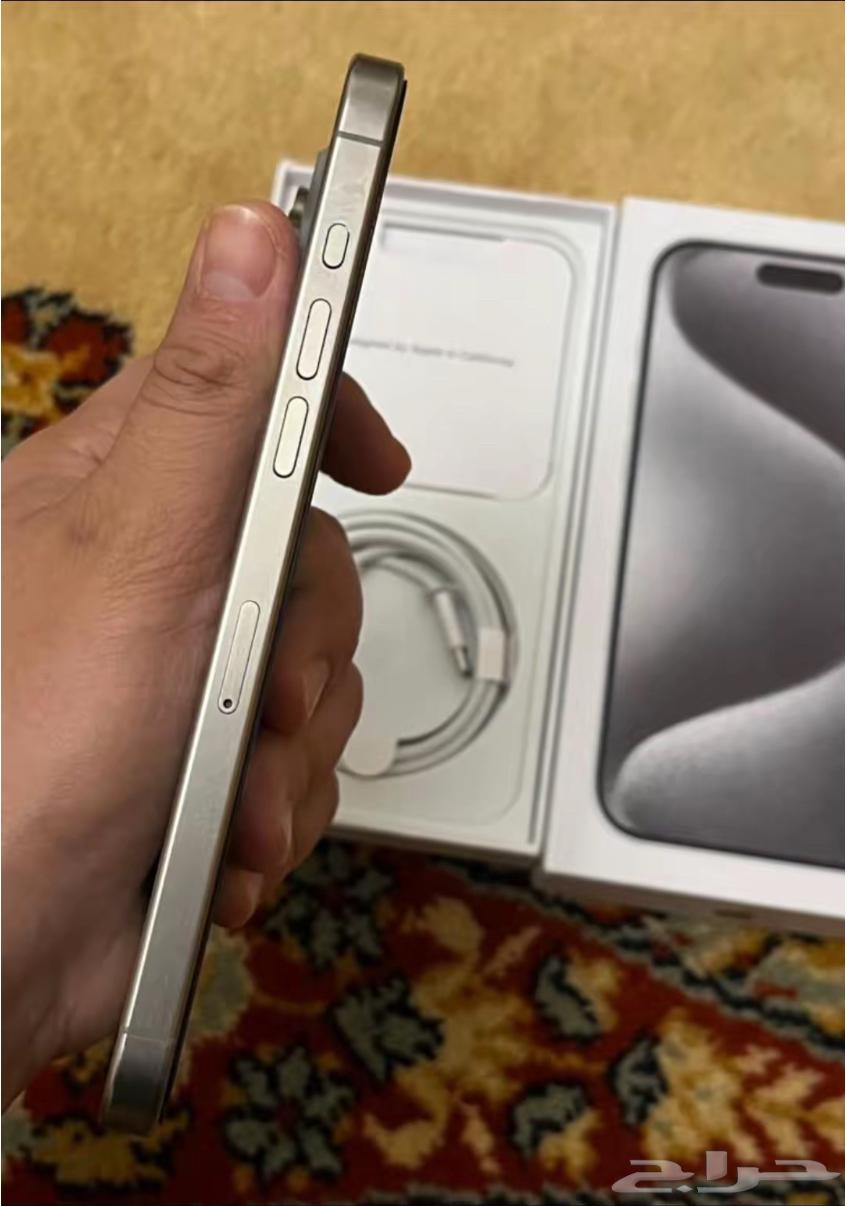 ايفوان 15 برو ماكس تيتانيوم نظيف جميع ملحقاته64397506347009113