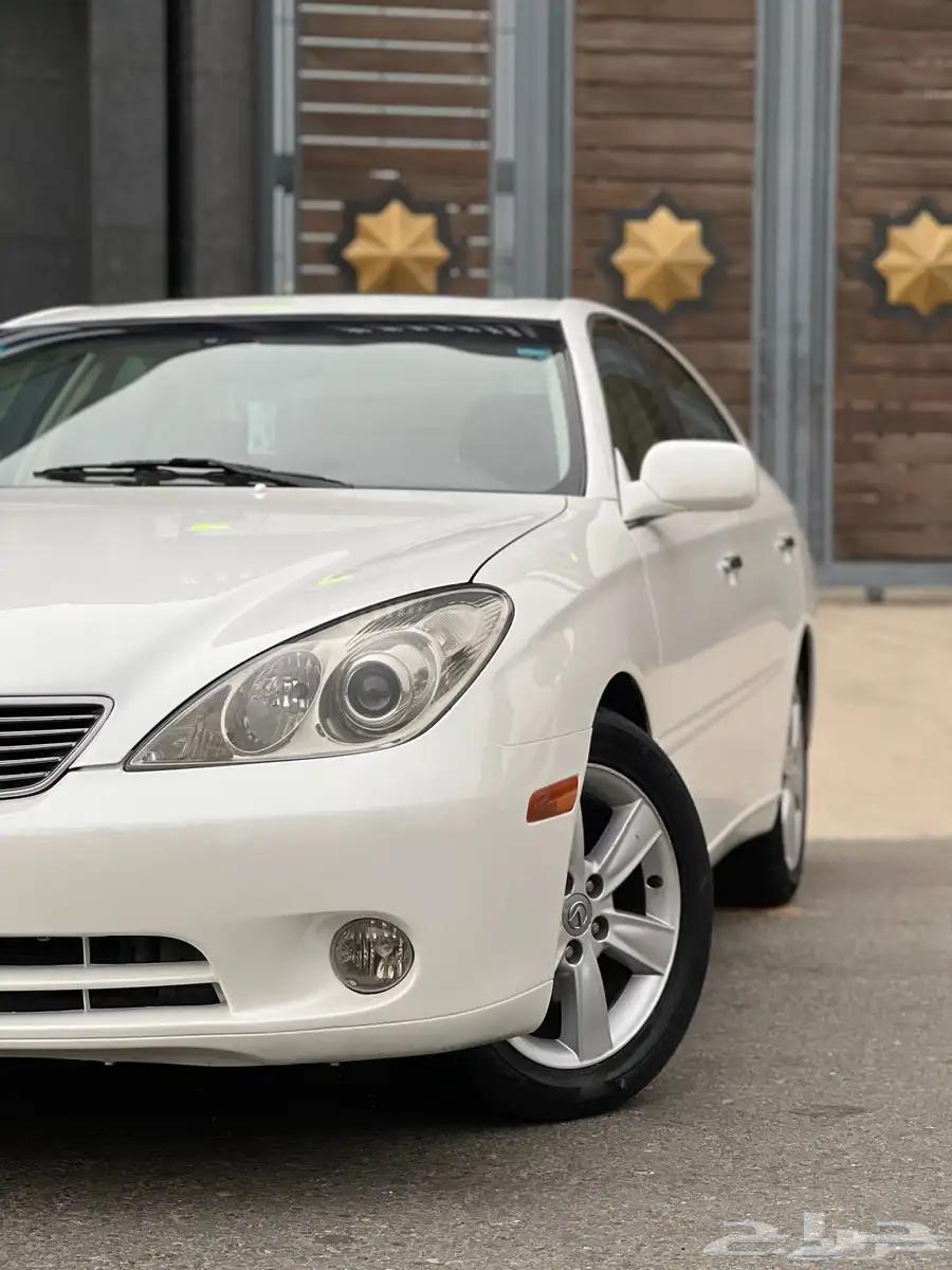 Lexus 200663618146711298113