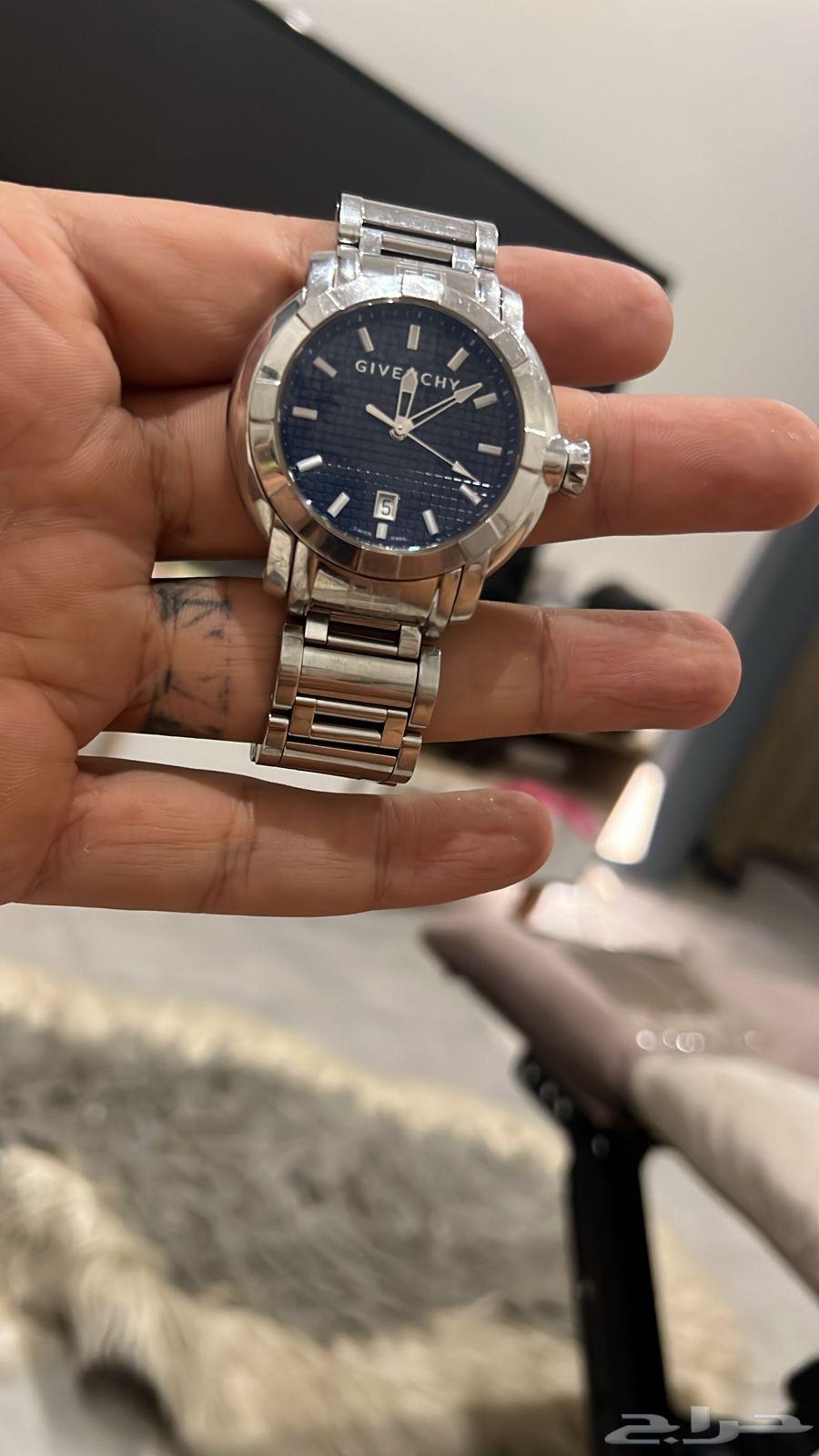 ساعة جيفانشي أصلية للبيع64399258299907110