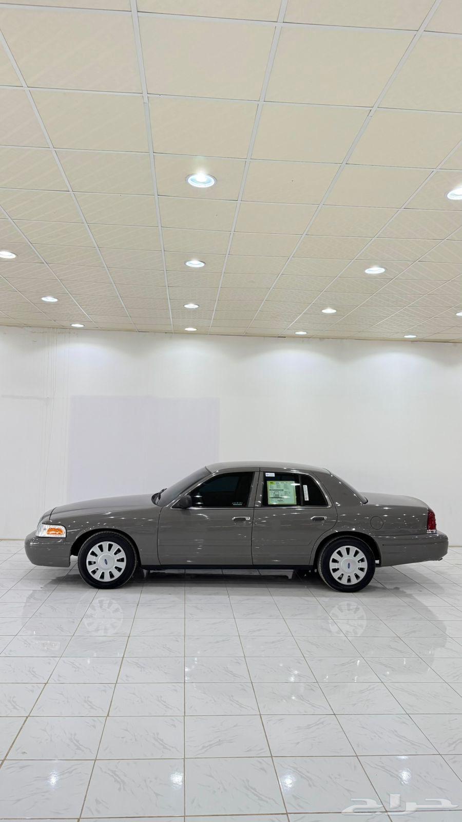 فورد 2011 بوليسي64551290892930114