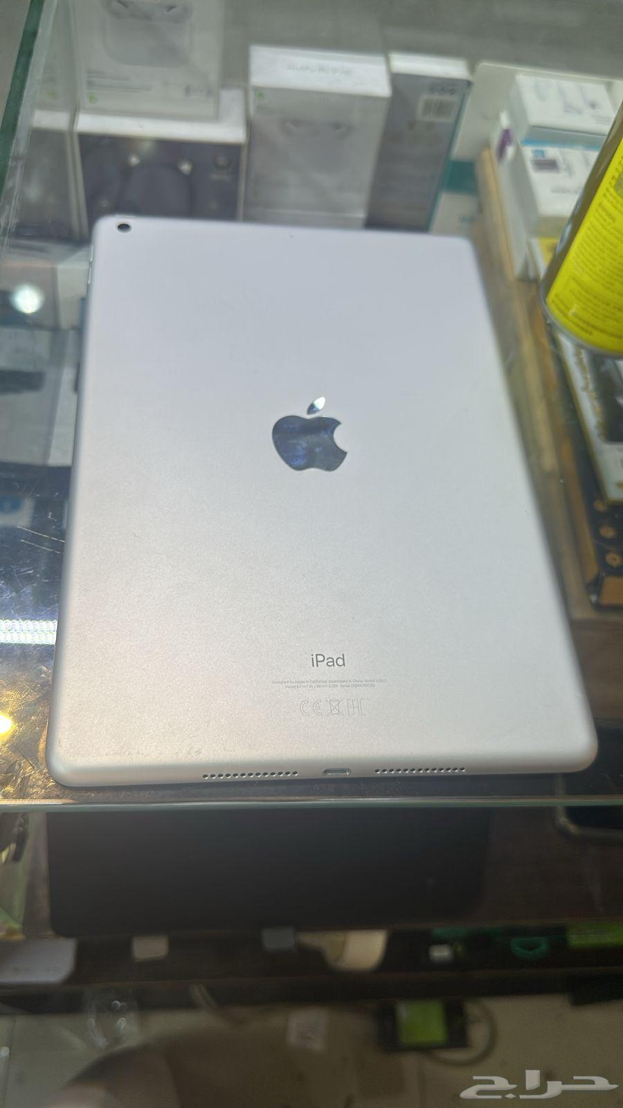 ايباد الجيل التاسع 64قيقا نظيف جدا64393445041538111