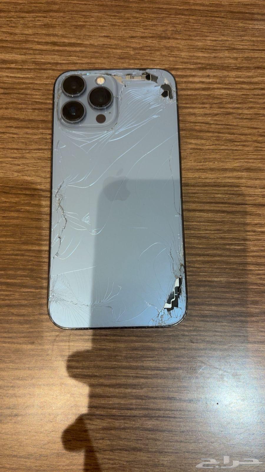 ايفون64393527874562112