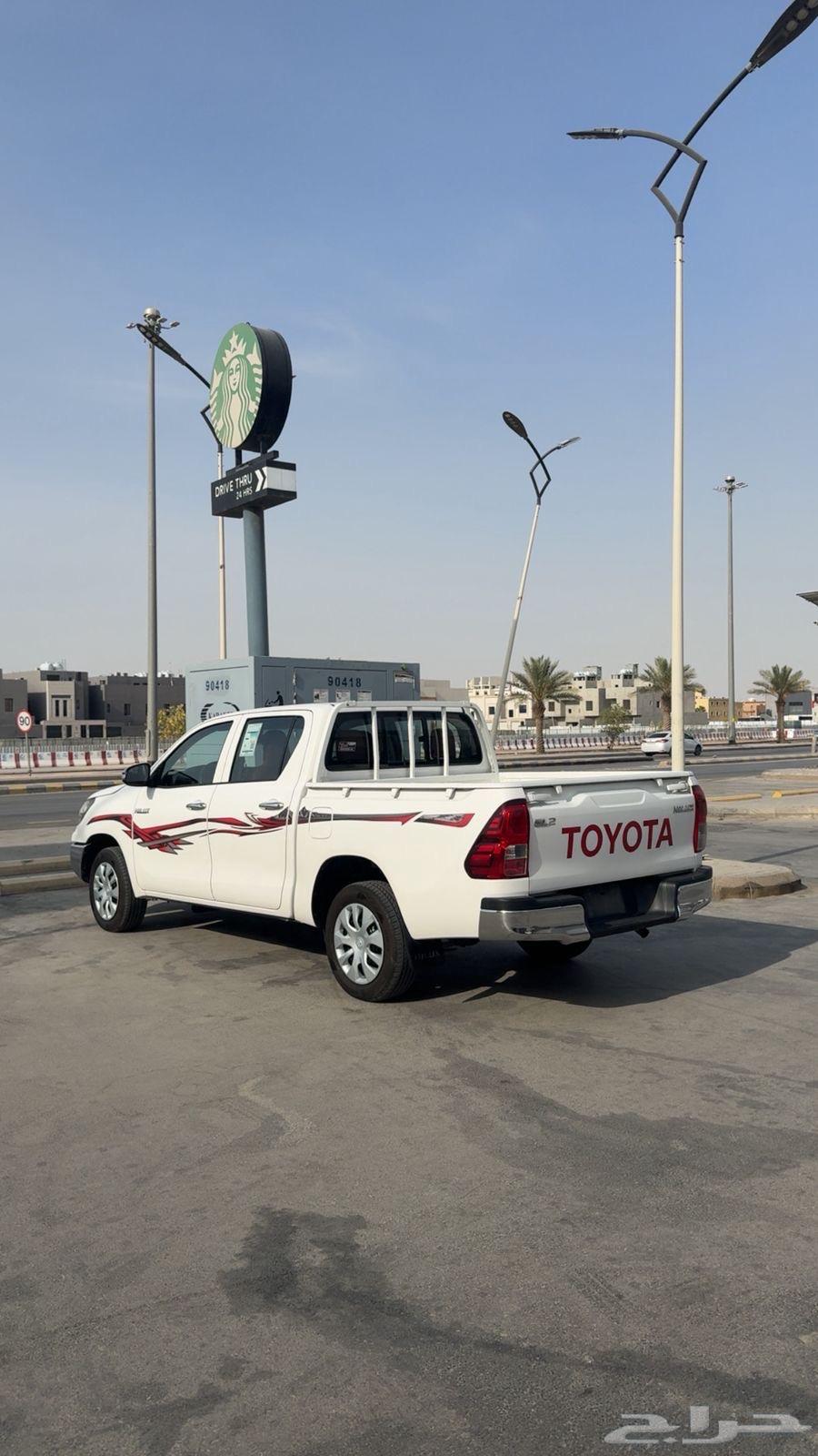 للبيع تايوتا هايلكس 2017 غمارتين - بنزين64547387791873114