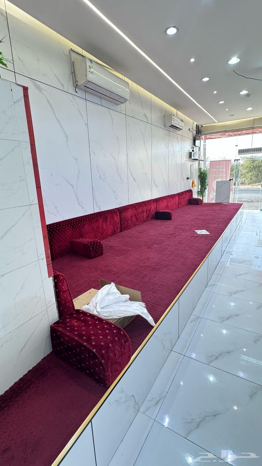 تقبيل مطعم63614093165569111