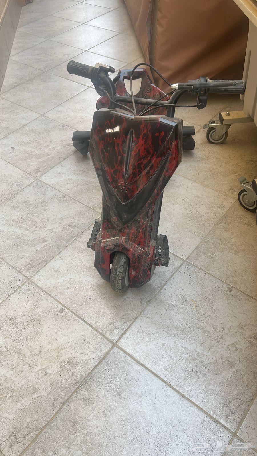 Multifunctional items64399787102210113