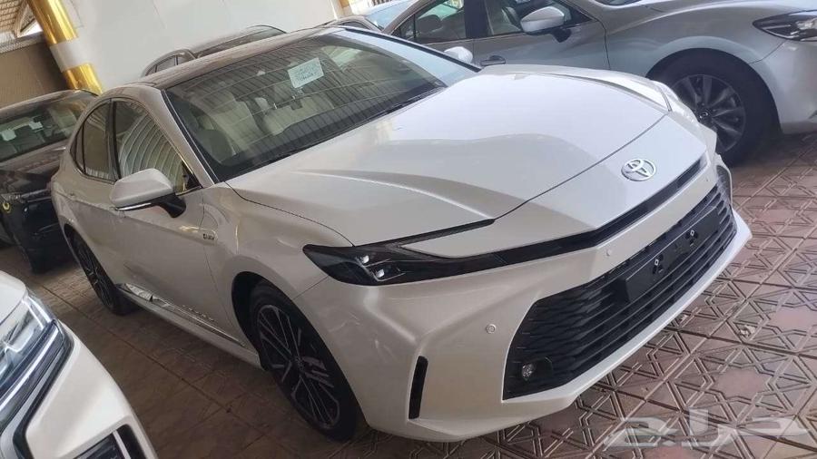 كامري LE هايبرد 2025 ب123الف64542714587138112