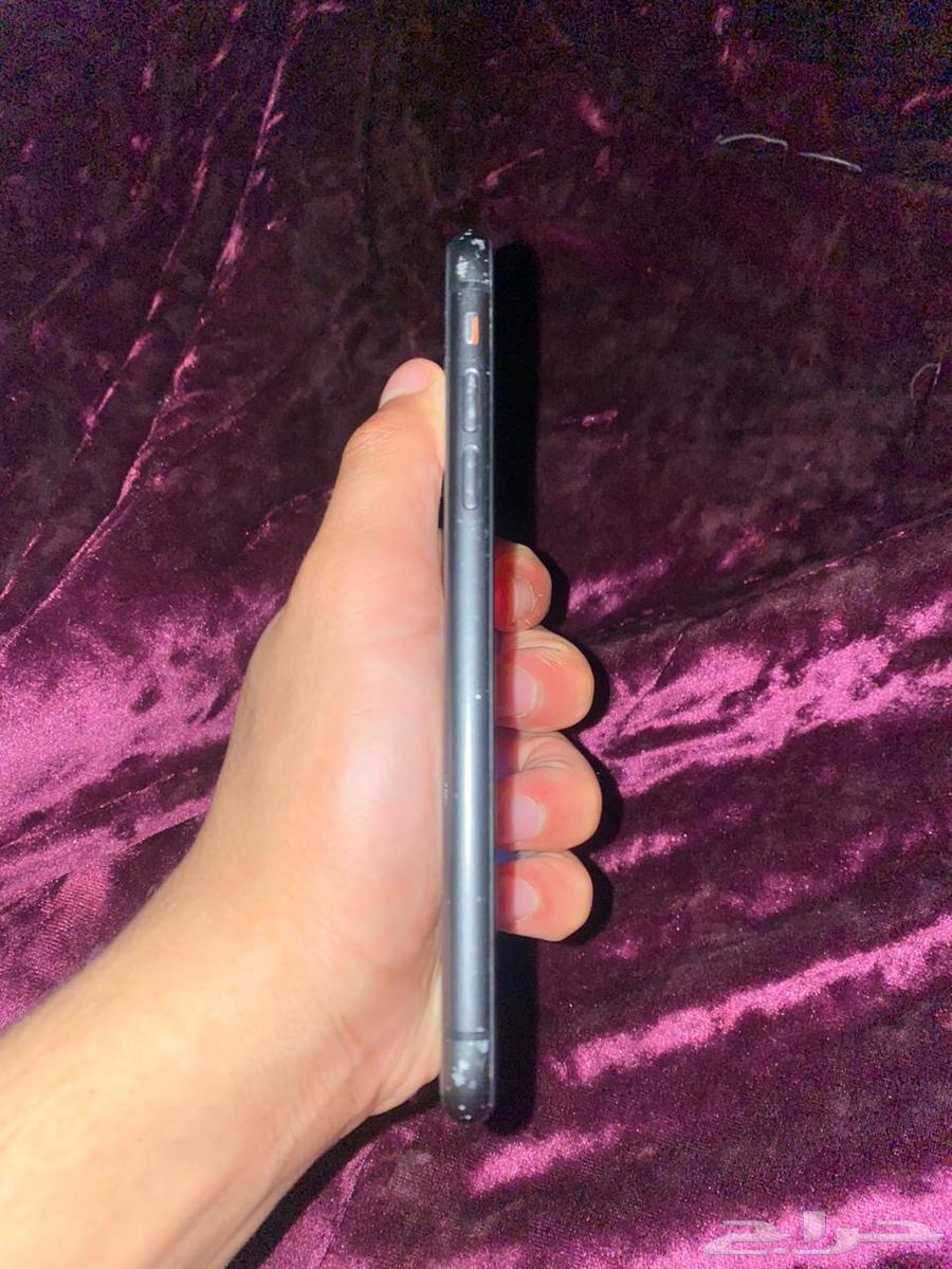 ايفون 11 العادي64389902384130112