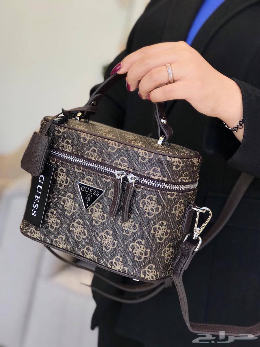 شنط قيس 180 ريال شامل الشحن64397769628289111