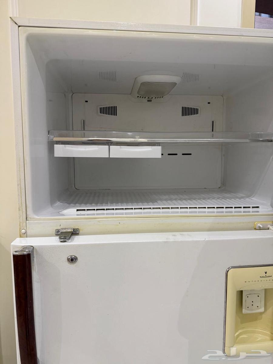 LG refrigerator - split air conditioner - electric hob broken but working fine64397797360129113