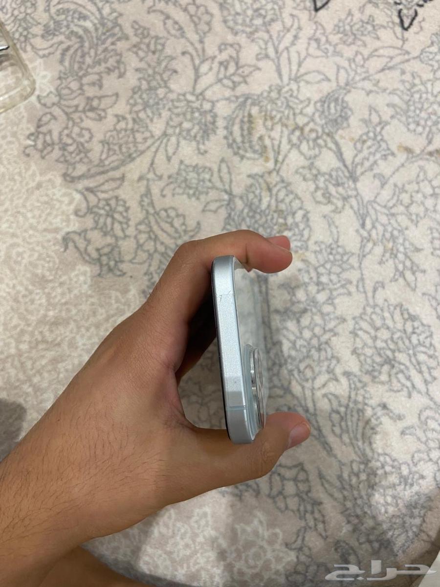 iPhone 1564392484172418112