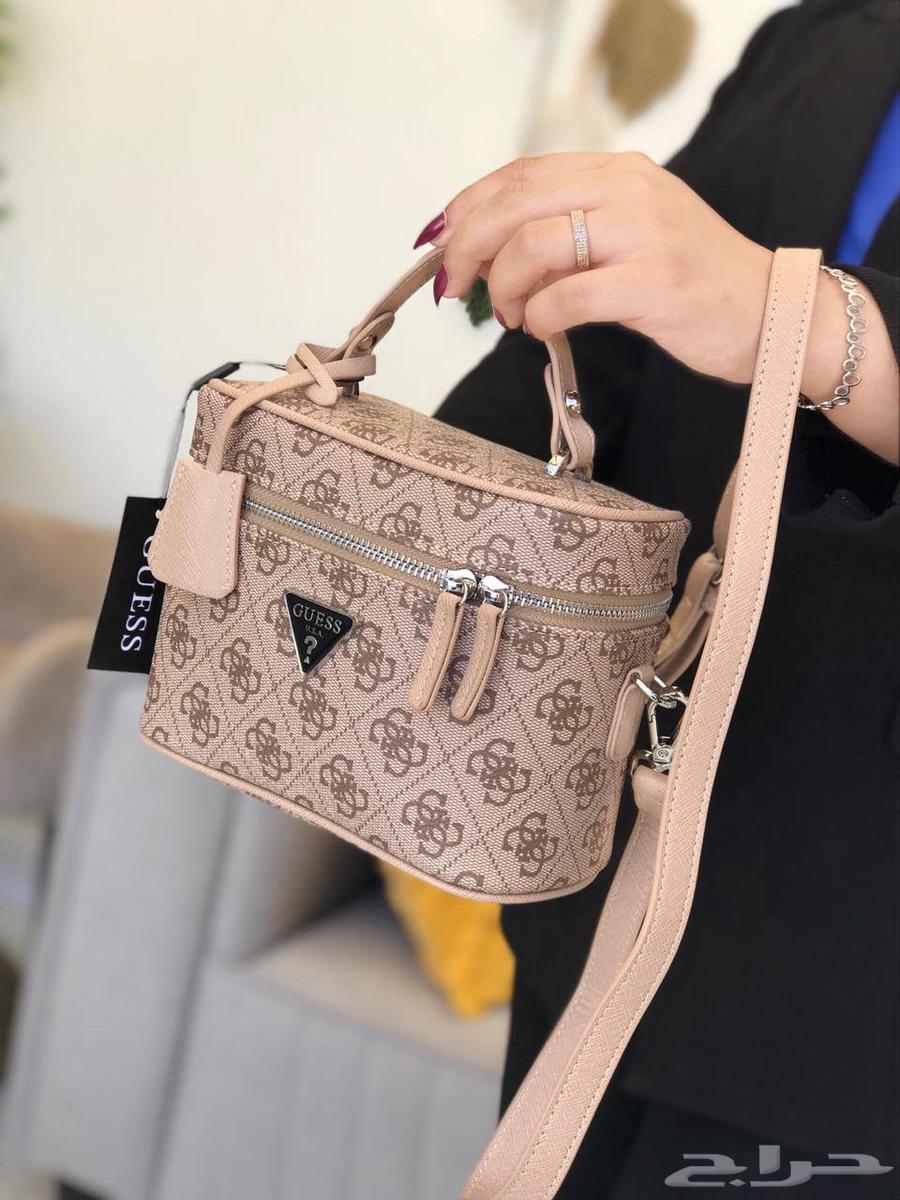 شنط قيس 180 ريال شامل الشحن64397769628289113