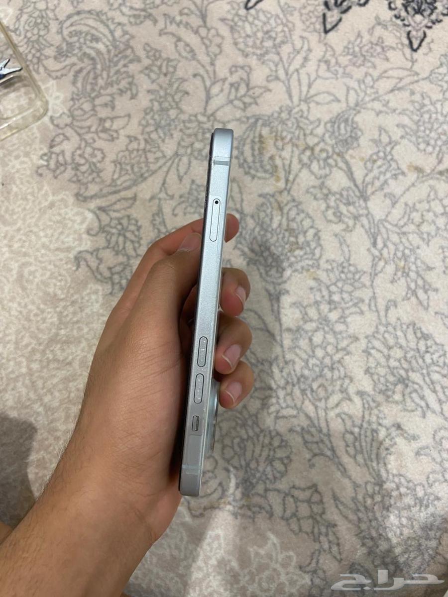 iPhone 1564392484172418113