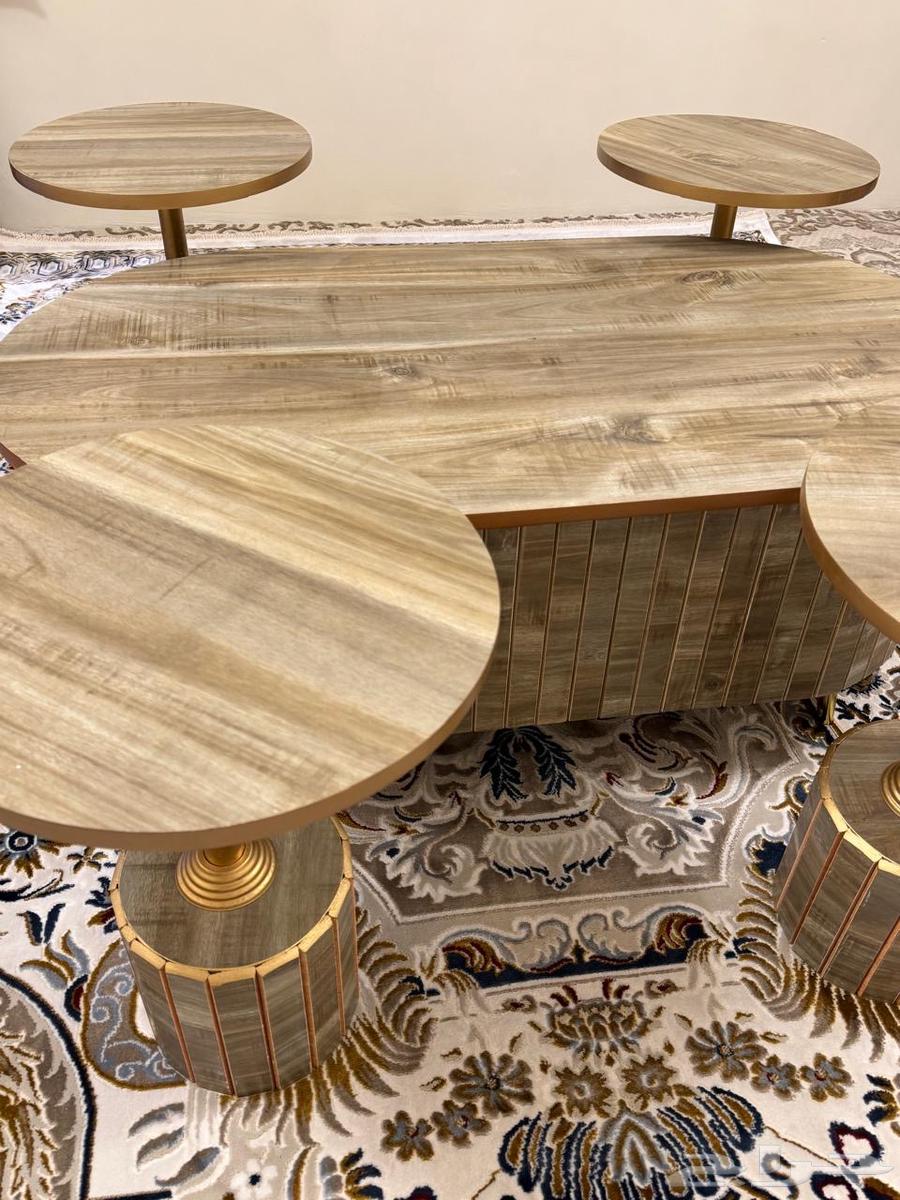 Tables for sale, five pieces, clean, reason for sale is moving from the apartment64394427451394112