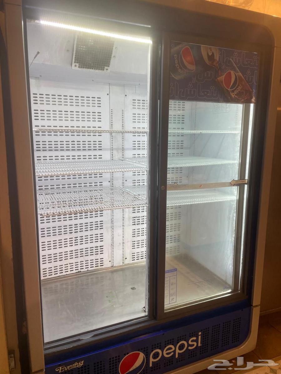 للبيع ثلاجات مطعم نظيفه64394137579778112
