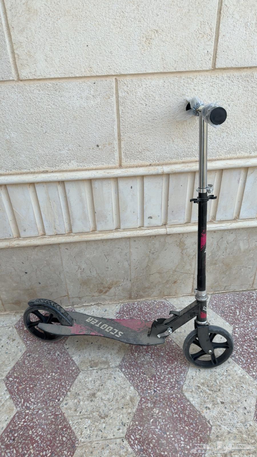 Bicycle and Scooter64402845253634111