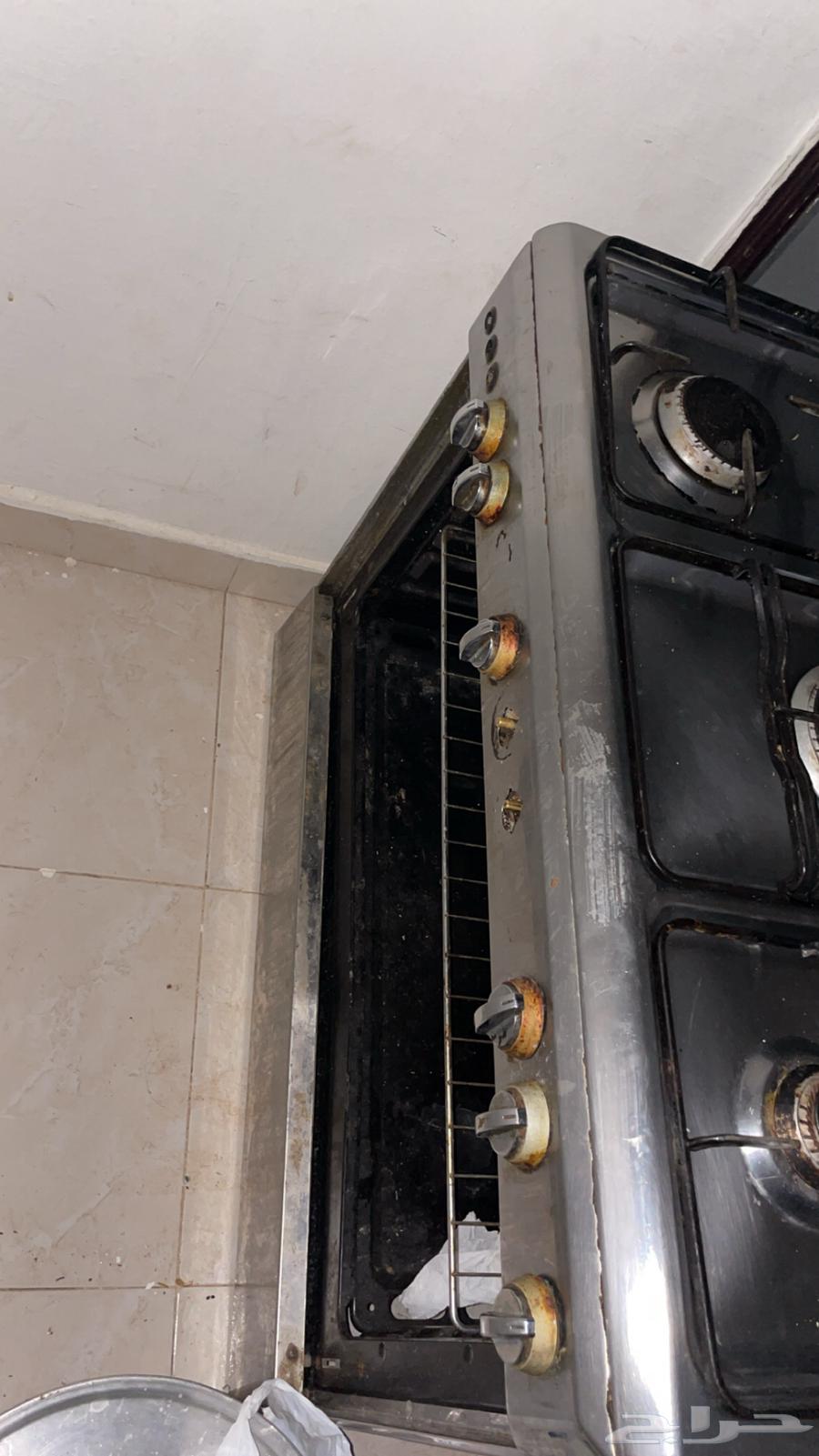 Oven and sofa for sale63619459514755113
