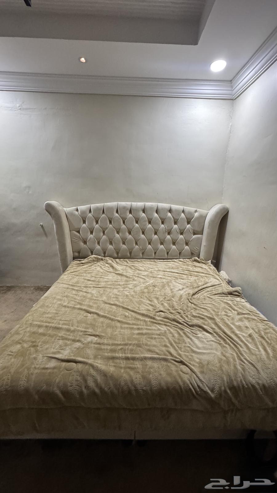 Bed for sale63619455574658110