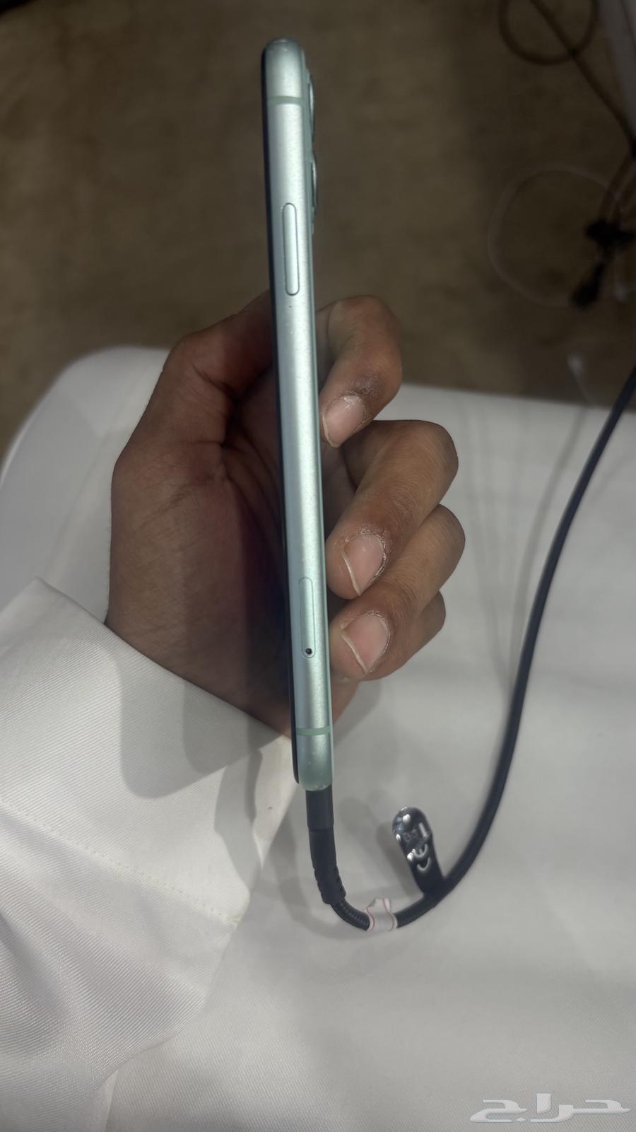 ايفون 11 عادي نظيف64402049926401113