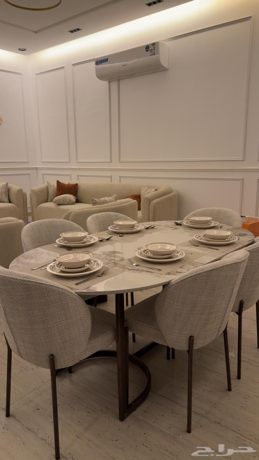 طاوله طعام جديده64404486523395110
