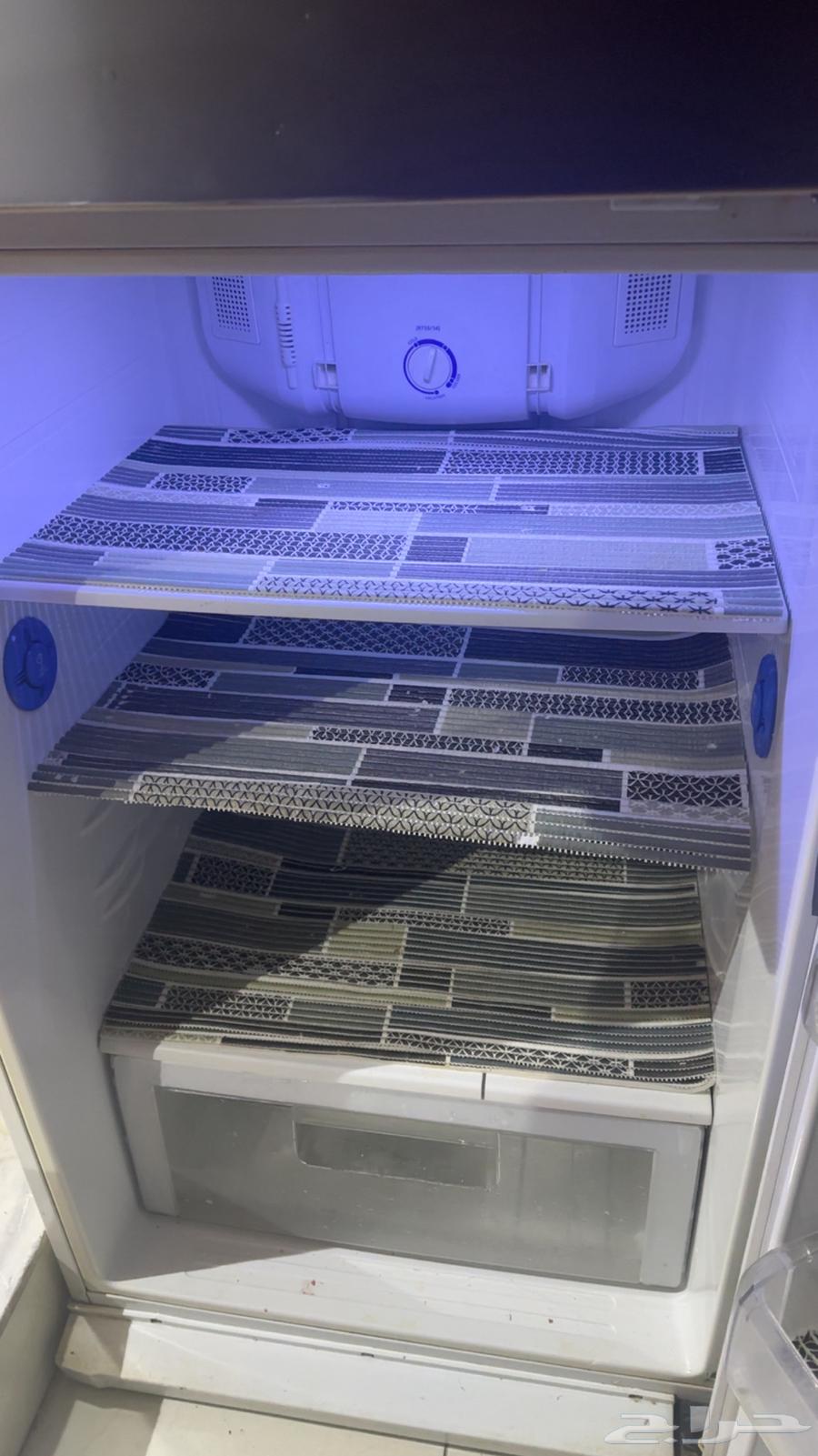 ثلاجه كبيره64402650303361111