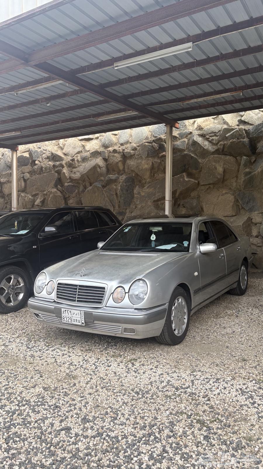 Mercedes with lights64557099486594114