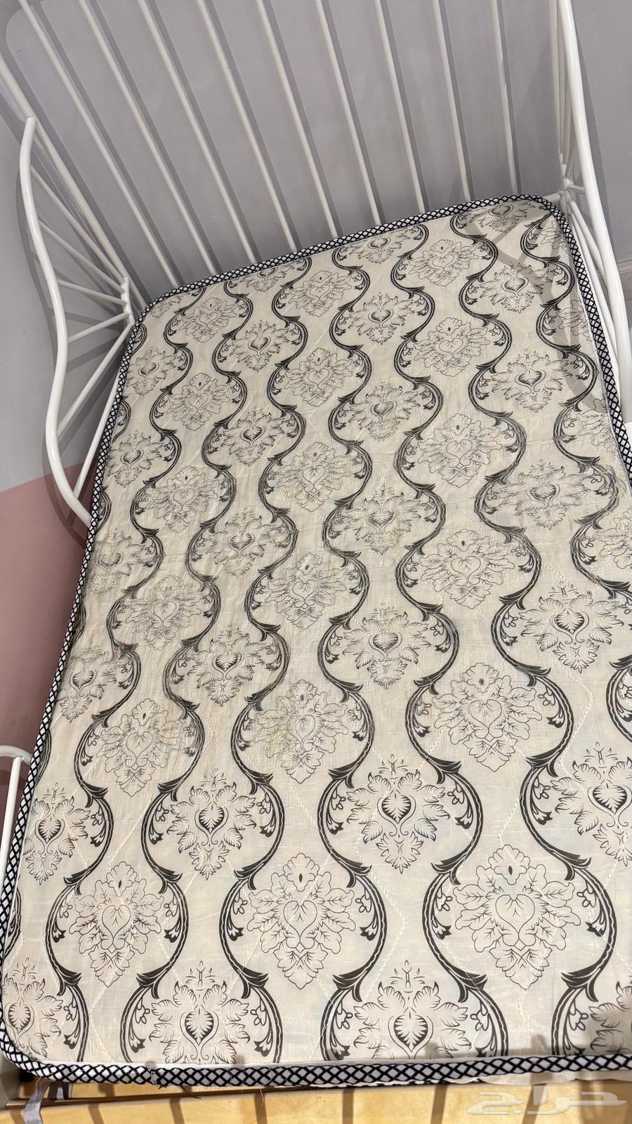 سرير ايكيا نظيف64403117481090112