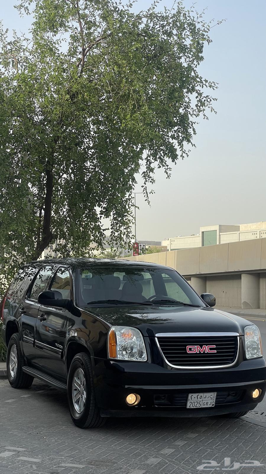 GMC Yukon 201464554704621057114