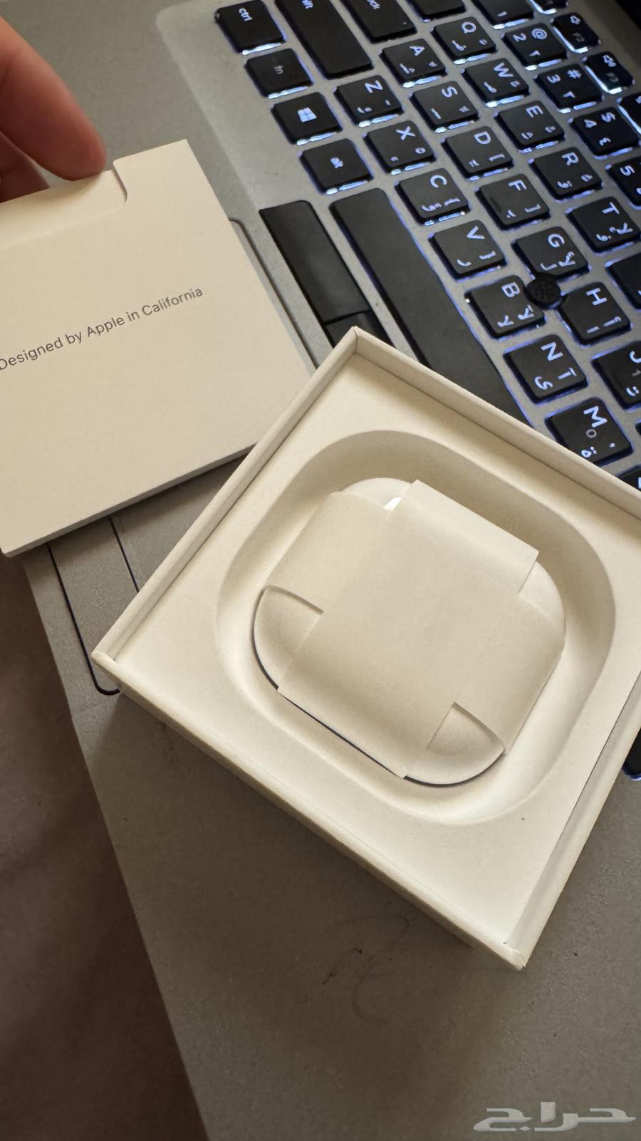 Fourth-generation headphones, I received as a gift but haven't opened64401606018561111