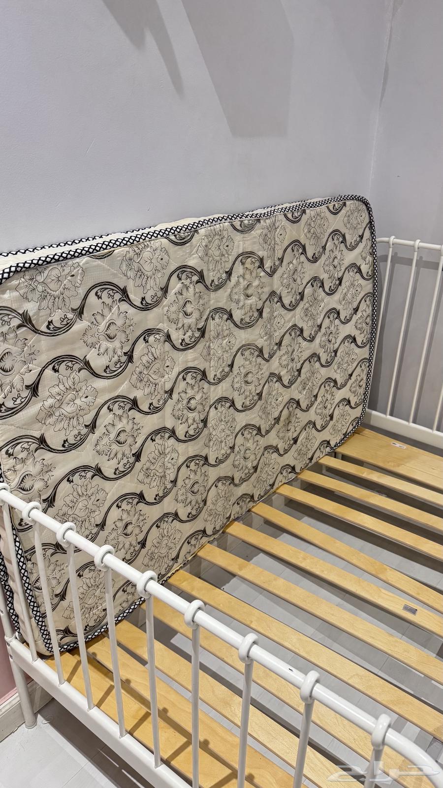 سرير ايكيا نظيف64403117481090110