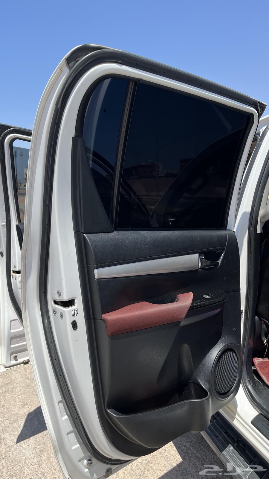 HiLux64557531058049114