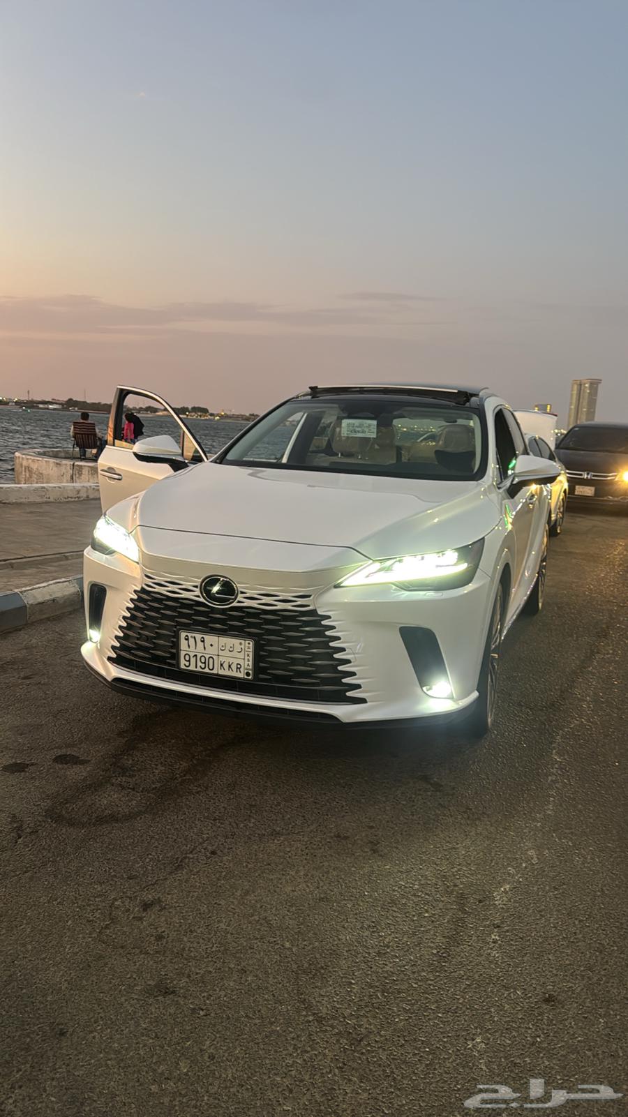 لكزس ار اكس BH 2024 ابيض وكالة63618254313859111
